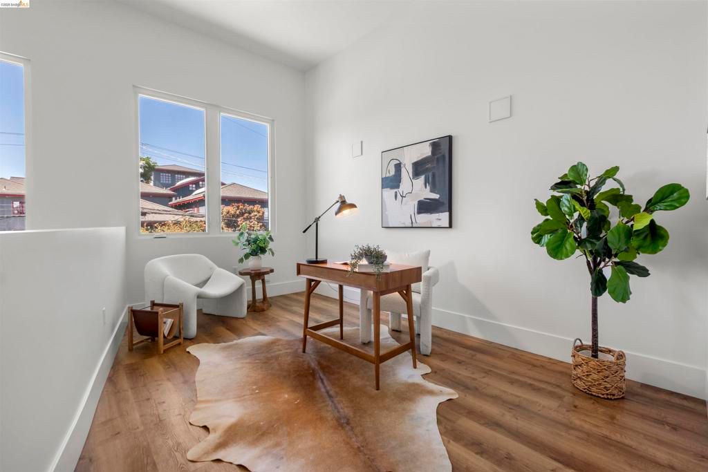 Image 15 of property listing at 1545 32nd Street 101, Oakland, CA 94608