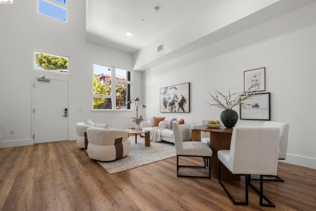 Image 6 of property listing at 1545 32nd Street 101, Oakland, CA 94608