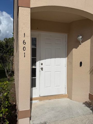 1601 Lakeview Drive W 1601, Royal Palm Beach, FL 33411