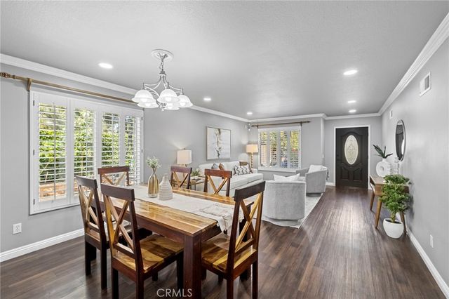 74 Linhaven, Irvine, CA 92602