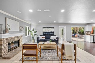 74 Linhaven, Irvine, CA 92602