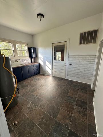 412 E Howard, Malden, MO 63863