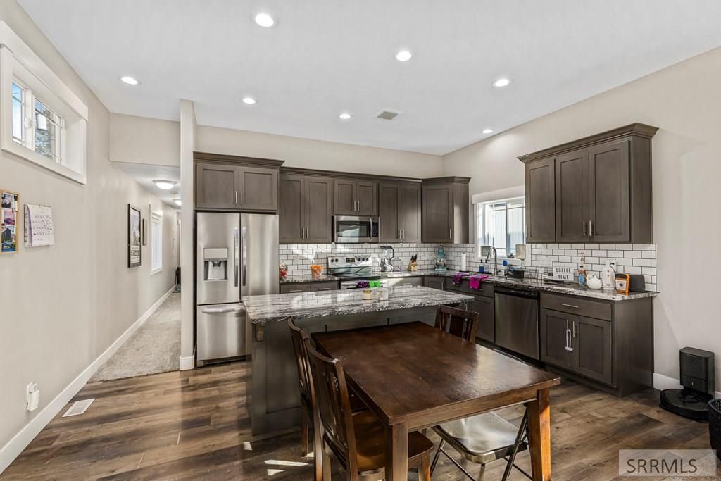 Image 12 of property listing at 479 18th Street, Idaho Falls, ID 83404