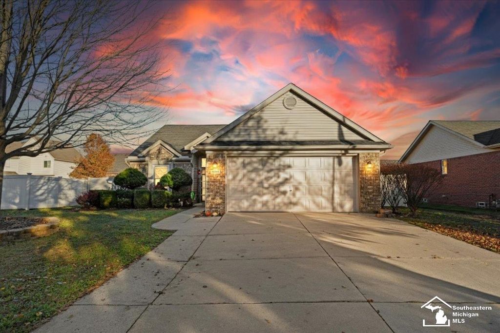 12336 Hannah Lane, Carleton, MI 48117