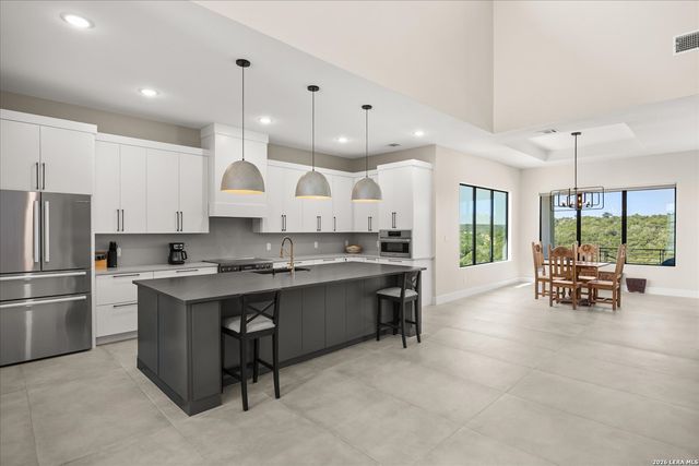330 PRESTON TRL, Boerne, TX 78006