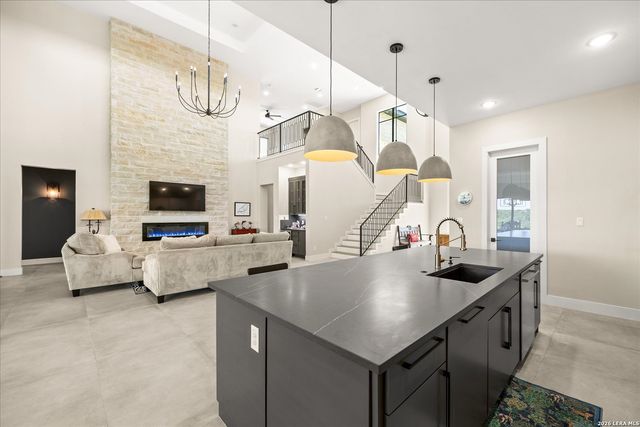 330 PRESTON TRL, Boerne, TX 78006