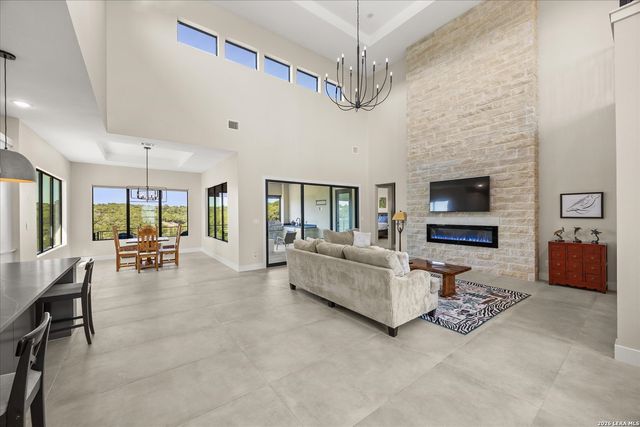 330 PRESTON TRL, Boerne, TX 78006