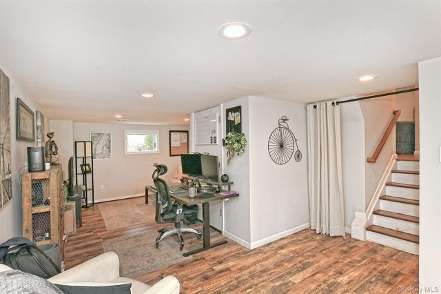 17 Pine Tree Road, South Huntington, NY 11746