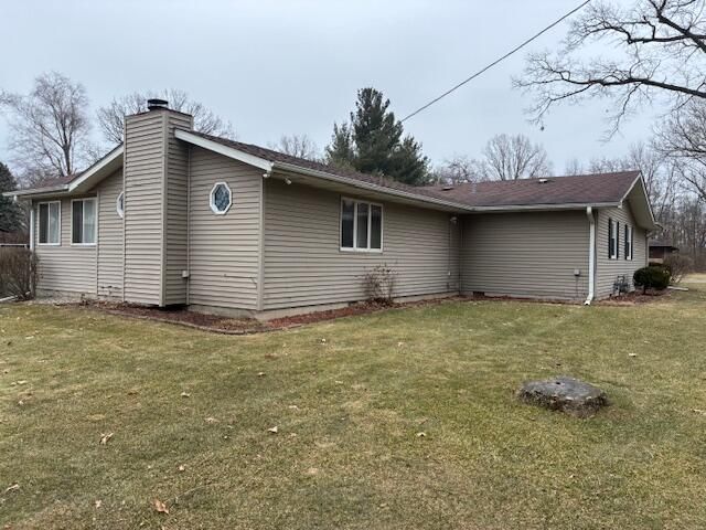 546 Gardenia Street SE, Demotte, IN 46310