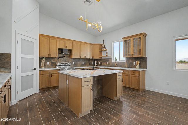 37597 W MARIPOSA Street, Tonopah, AZ 85354