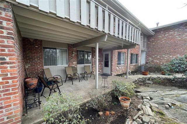 87 Southport Woods Drive, Fairfield, CT 06890