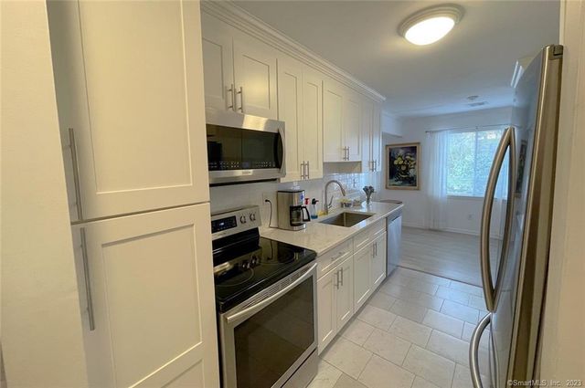 87 Southport Woods Drive, Fairfield, CT 06890