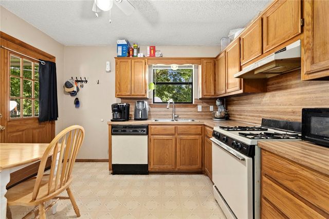305 Pittman Street, Prairie Grove, AR 72753