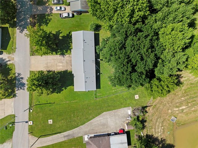 305 Pittman Street, Prairie Grove, AR 72753