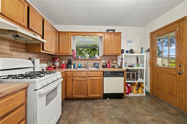305 Pittman Street, Prairie Grove, AR 72753