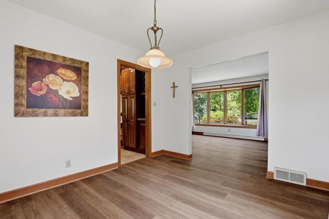 4528 Lakeshore ROAD, Sheboygan, WI 53083