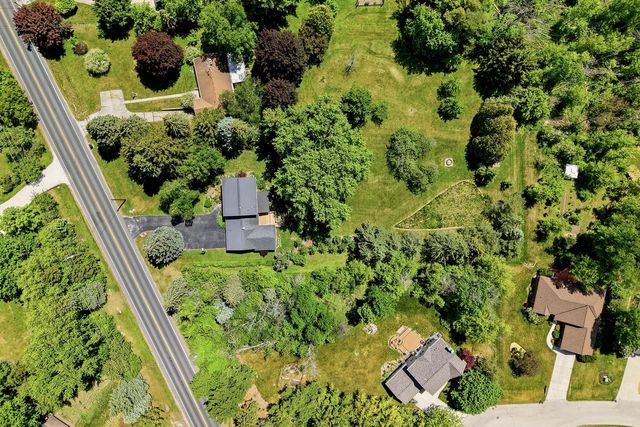 4528 Lakeshore ROAD, Sheboygan, WI 53083