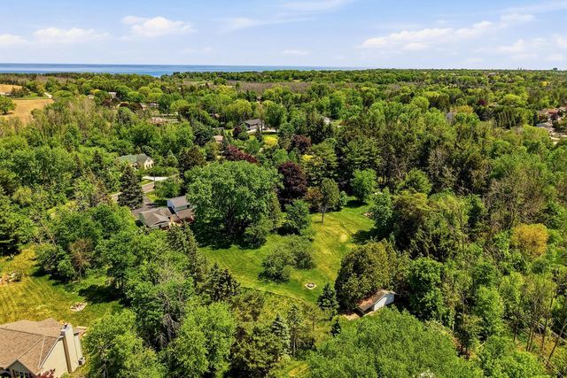 4528 Lakeshore ROAD, Sheboygan, WI 53083