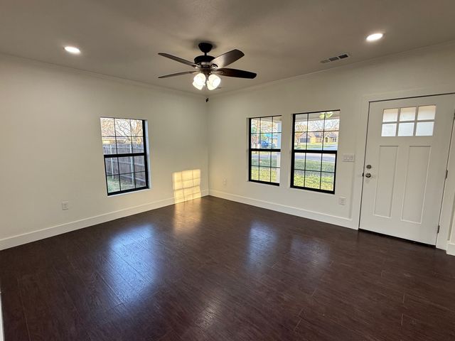 250 Cosey Street, Palmer, TX 75152