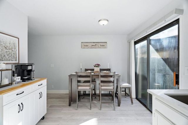 251 Gibson Drive E-54, Hollister, CA 95023