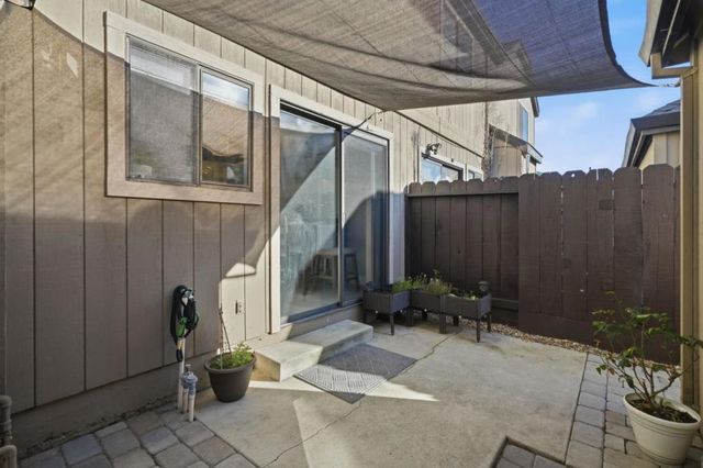 251 Gibson Drive E-54, Hollister, CA 95023