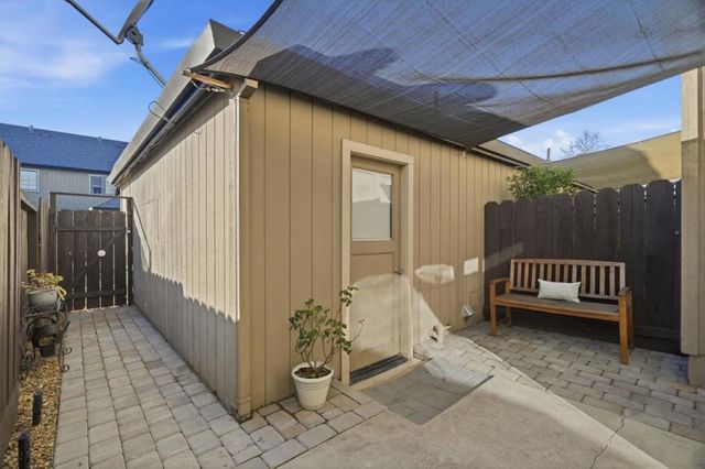 251 Gibson Drive E-54, Hollister, CA 95023