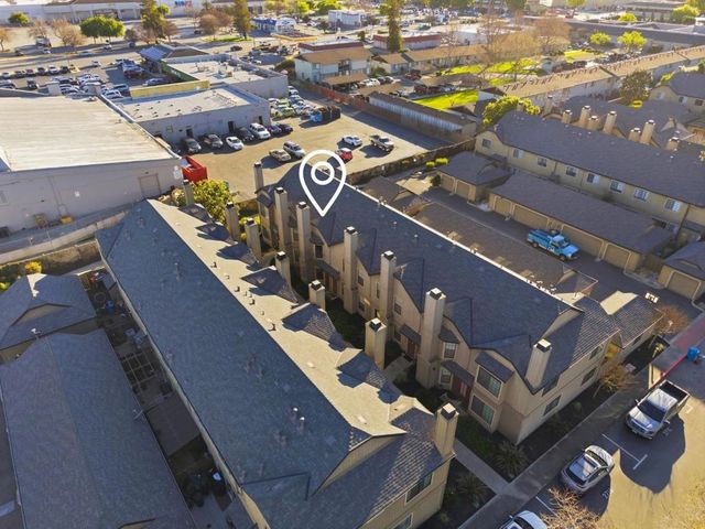 251 Gibson Drive E-54, Hollister, CA 95023