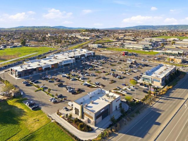 251 Gibson Drive E-54, Hollister, CA 95023