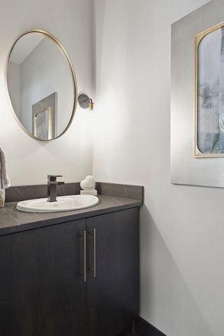 253 Lake Street E 208, Wayzata, MN 55391