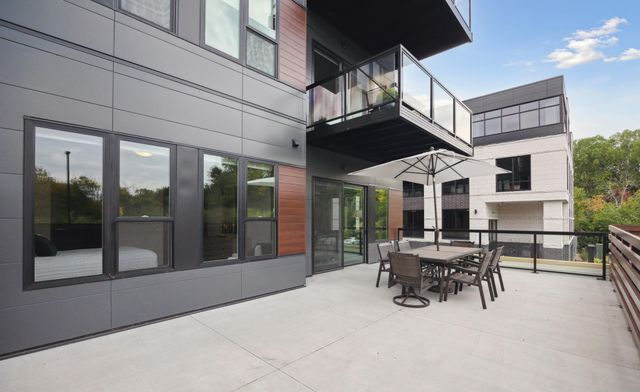 253 Lake Street E 208, Wayzata, MN 55391