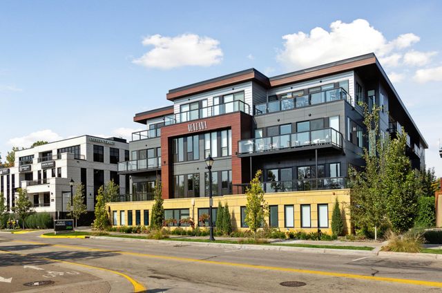 253 Lake Street E 208, Wayzata, MN 55391
