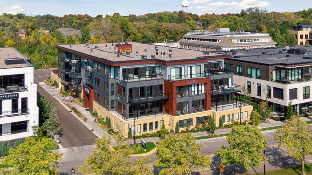 253 Lake Street E 208, Wayzata, MN 55391