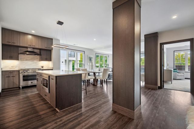 253 Lake Street E 208, Wayzata, MN 55391