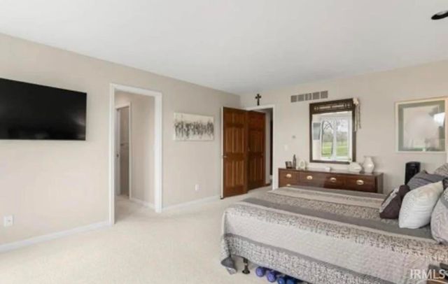 53379 County Murray Drive, Granger, IN 46530