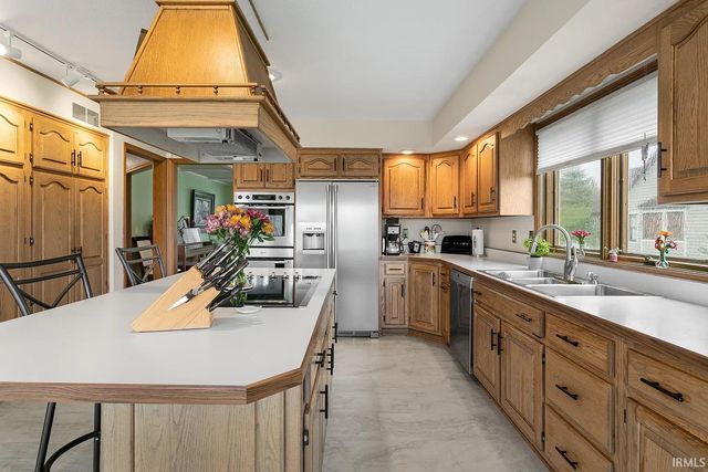 53379 County Murray Drive, Granger, IN 46530