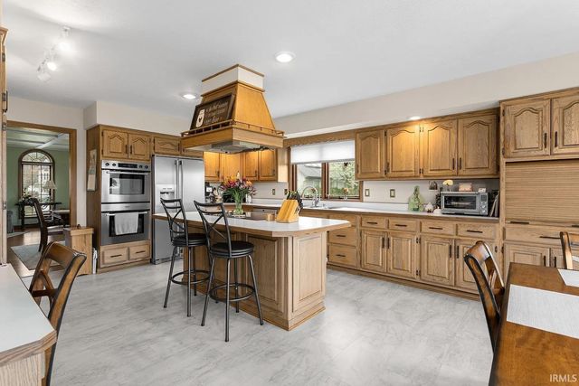 53379 County Murray Drive, Granger, IN 46530