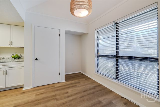 459 Mall Boulevard 122, Savannah, GA 31406