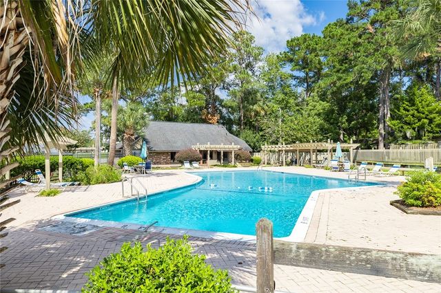 459 Mall Boulevard 122, Savannah, GA 31406