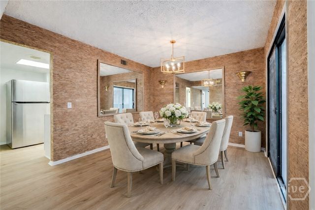 459 Mall Boulevard 122, Savannah, GA 31406