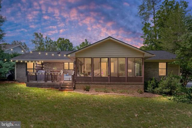319 BIRCHSIDE CIR E, Locust Grove, VA 22508