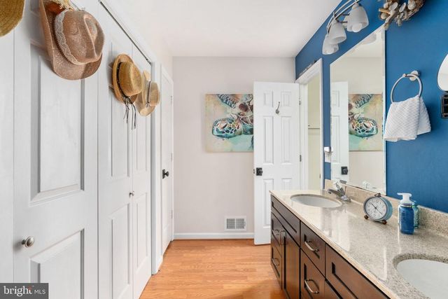 319 BIRCHSIDE CIR E, Locust Grove, VA 22508