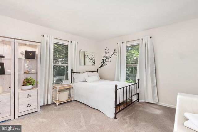 319 BIRCHSIDE CIR E, Locust Grove, VA 22508