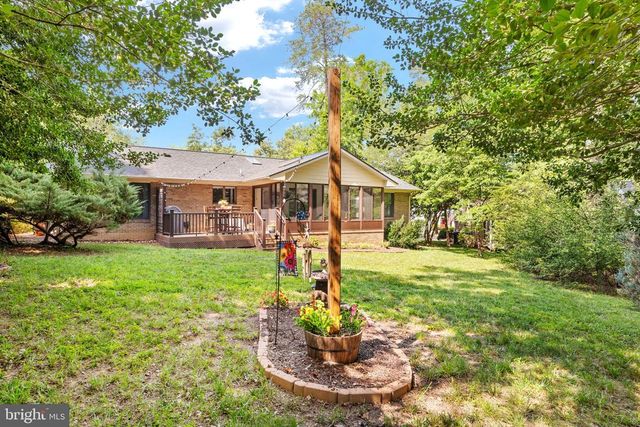 319 BIRCHSIDE CIR E, Locust Grove, VA 22508