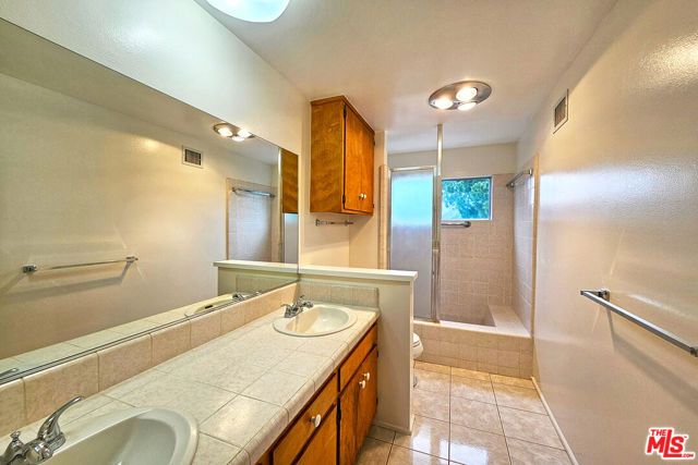 2251 Maurice Avenue, La Crescenta, CA 91214