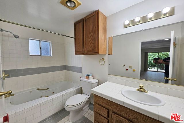 2251 Maurice Avenue, La Crescenta, CA 91214