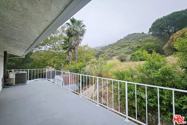 2251 Maurice Avenue, La Crescenta, CA 91214
