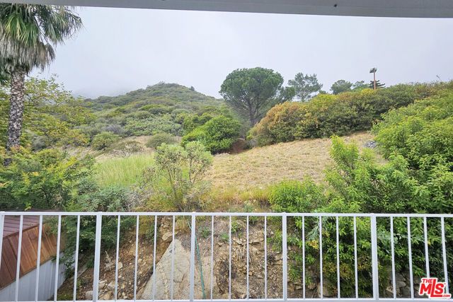2251 Maurice Avenue, La Crescenta, CA 91214