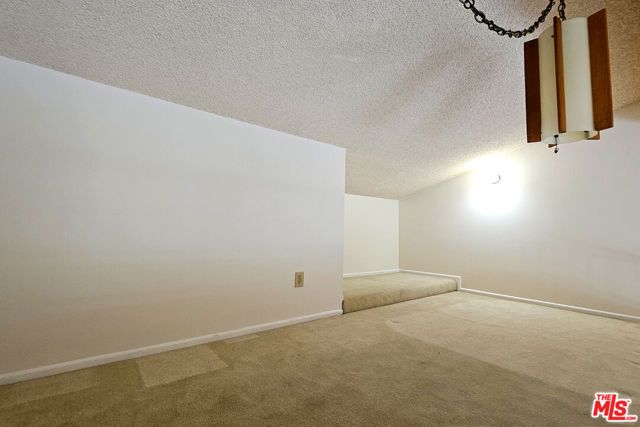 2251 Maurice Avenue, La Crescenta, CA 91214