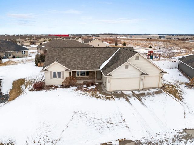 1728 BALLINAMORE PLACE, De Pere, WI 54115