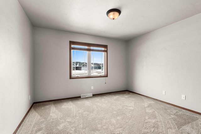 1728 BALLINAMORE PLACE, De Pere, WI 54115